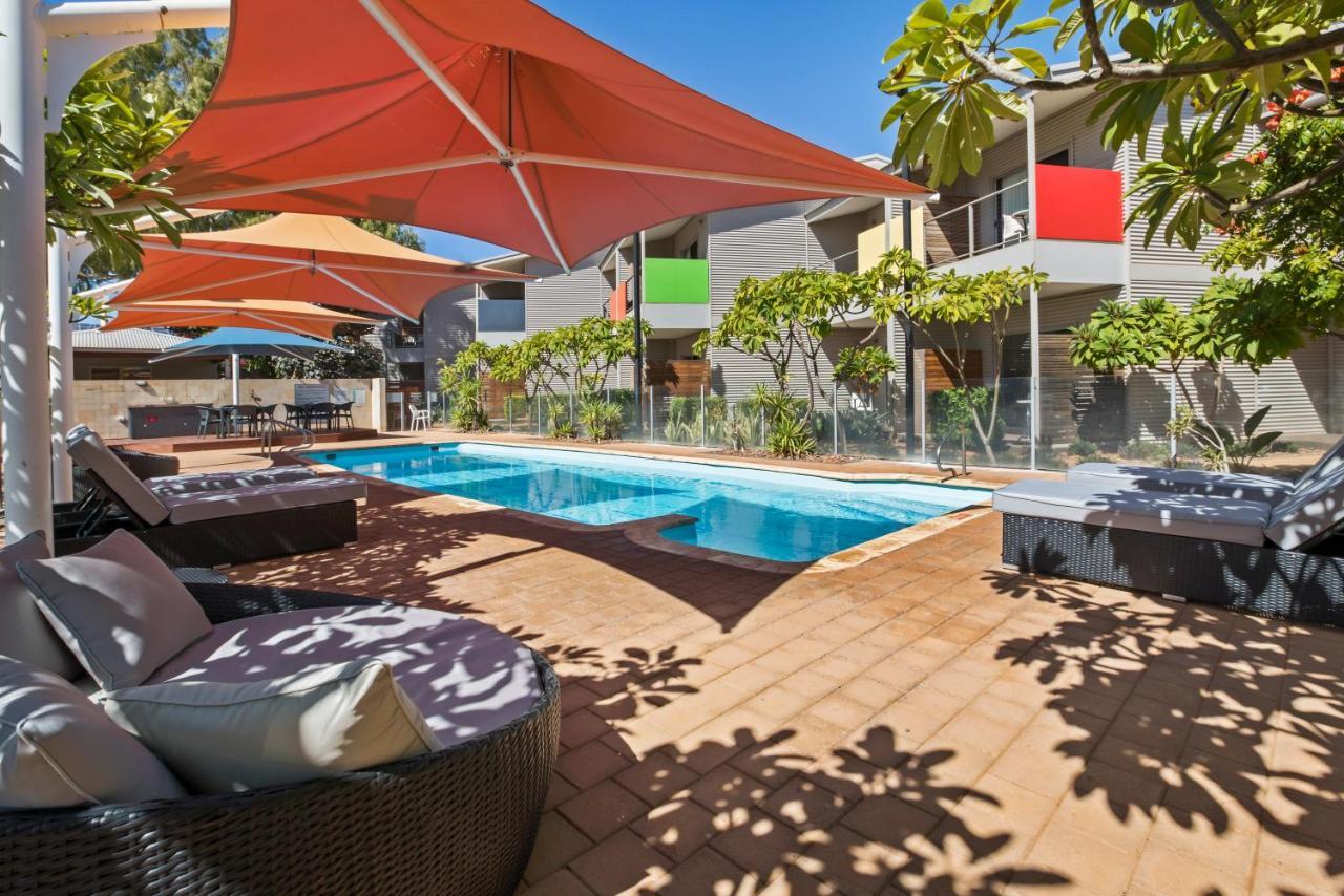 Onslow Beach Resort Exterior photo